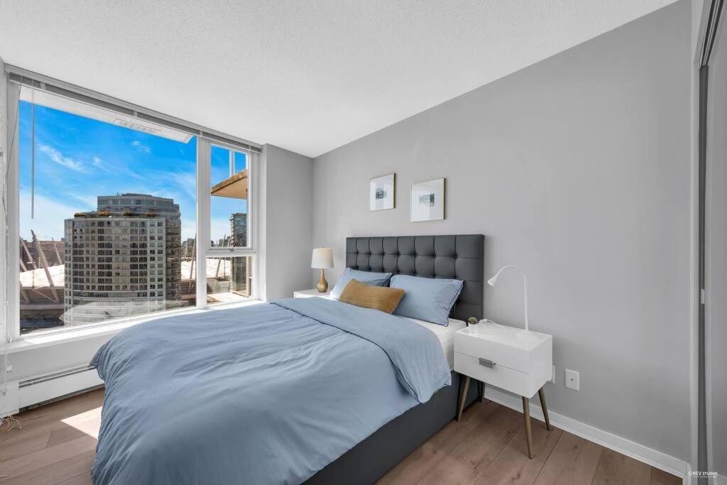 Spacious Dt 2-Bdr High-Rise With View, Pool, Gym Vancouver Exterior foto