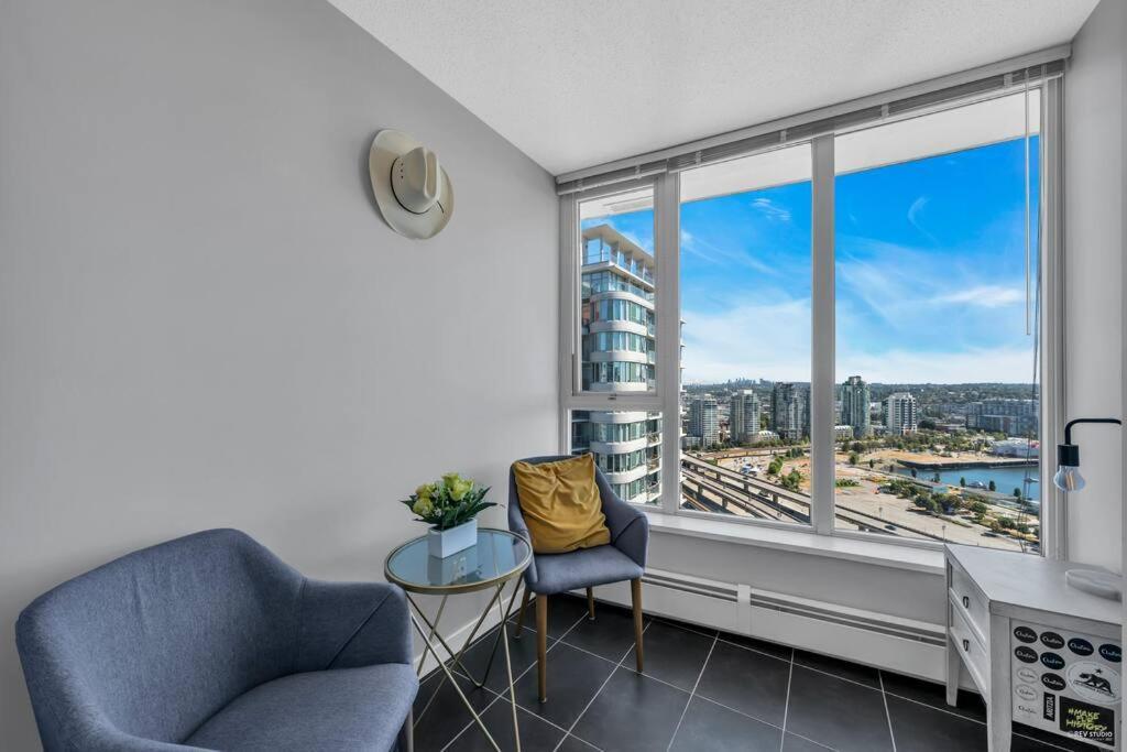 Spacious Dt 2-Bdr High-Rise With View, Pool, Gym Vancouver Exterior foto